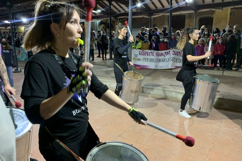 Comunitats educatives de la comarca se sumen a la manifestació del Dia de la Dona de Pedreguer Comunitats educatives de la comarca se sumen a la manifestació del Dia de la Dona de Pedreguer