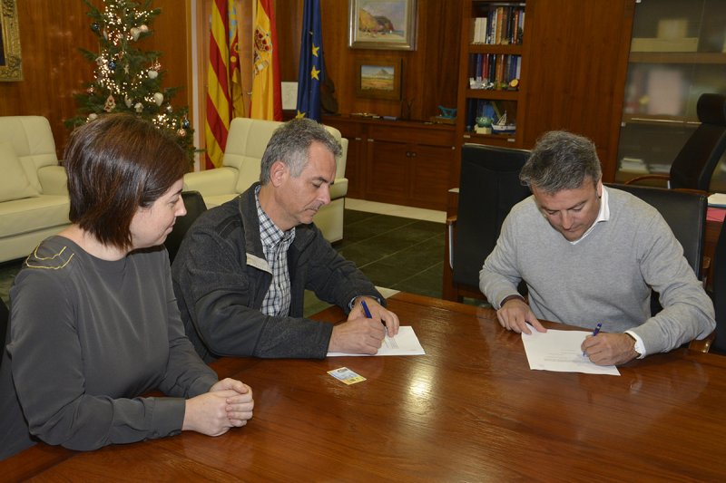 Xàbia renueva convenios con instituciones educativas y deportivas  Xàbia renueva convenios con instituciones educativas y deportivas