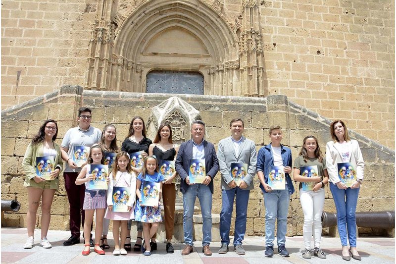 Hogueras proclama este fin de semana a las reinas mayor e infantil en Xàbia Hogueras proclama este fin de semana a las reinas mayor e infantil en Xàbia
