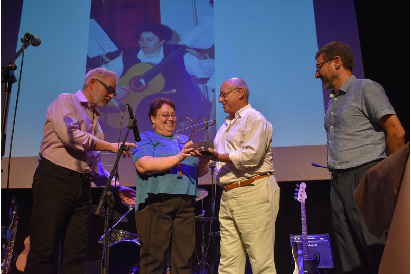 Toñi Abellán, una vida dedicada a la guitarra Toñi Abellán, una vida dedicada a la guitarra