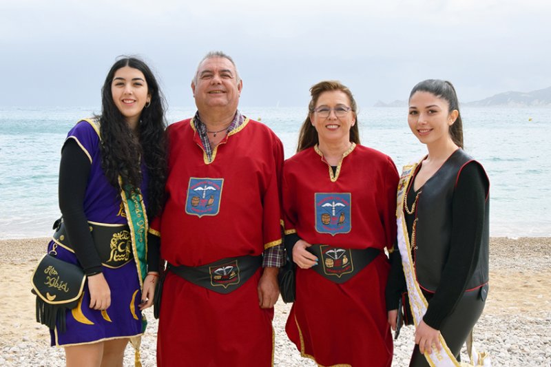 Los Moros i Cristians de Xàbia resurgen con todo su esplendor en el Mig Any Los Moros i Cristians de Xàbia resurgen con todo su esplendor en el Mig Any