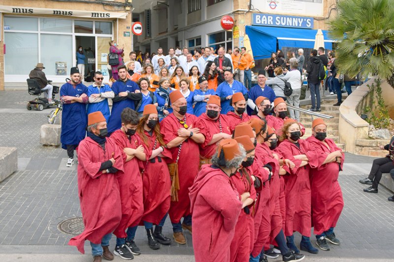 Los Moros i Cristians de Xàbia resurgen con todo su esplendor en el Mig Any Los Moros i Cristians de Xàbia resurgen con todo su esplendor en el Mig Any
