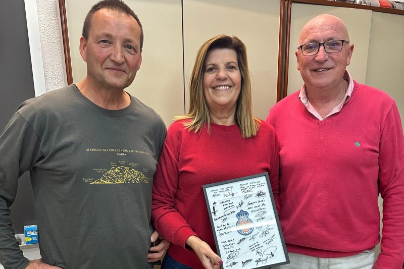 Homenaje de Protección Civil de Xàbia a la agente Lola Ivars Homenaje de Protección Civil de Xàbia a la agente Lola Ivars