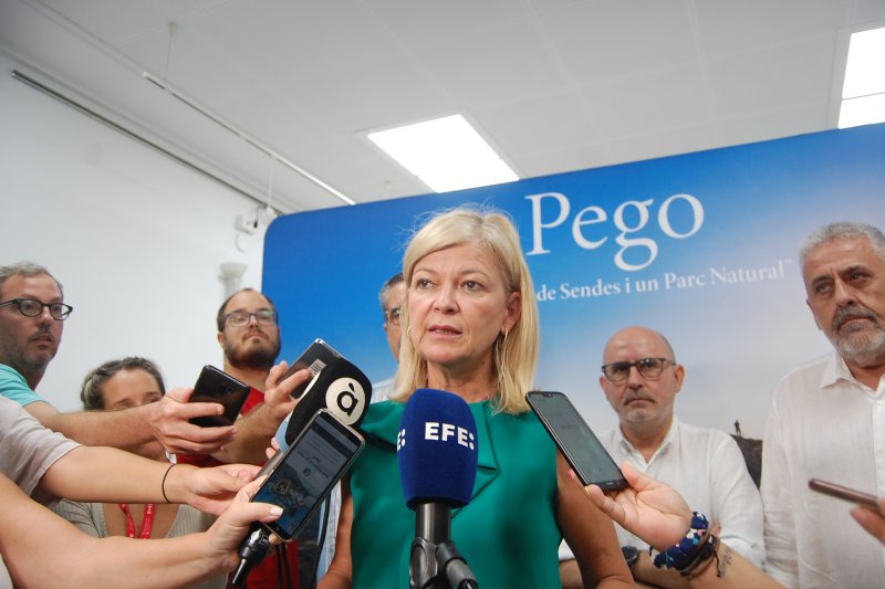 La Generalitat emplazará una Oficina de Ayuda de Emergencia en la Vall d’Ebo para gestionar las ayudas para paliar los daños del incendio La Generalitat emplazará una Oficina de Ayuda de Emergencia en la Vall d’Ebo para gestionar las ayudas para paliar los daños del incendio