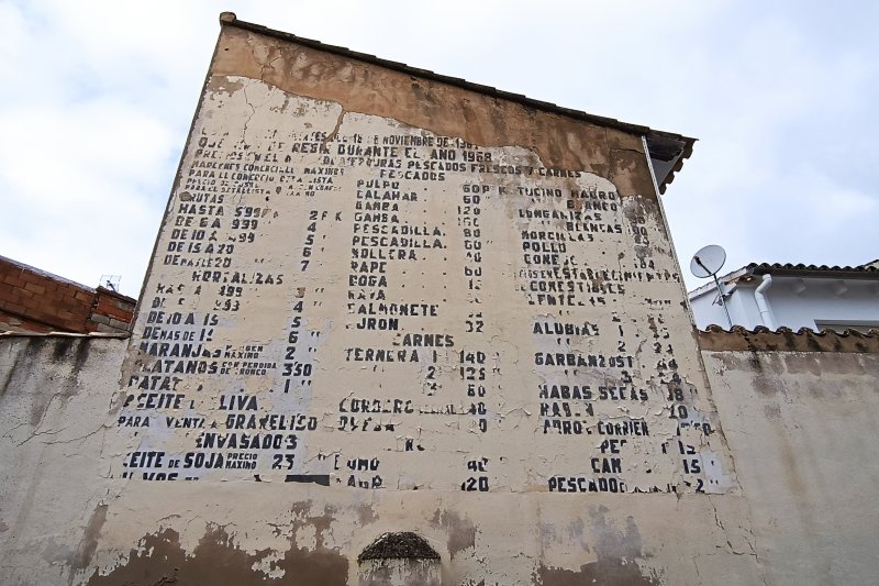 Pego reconvierte el antiguo ambulatorio en zona de aparcamiento Pego reconvierte el antiguo ambulatorio en zona de aparcamiento
