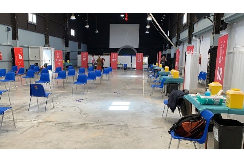 La vacunación contra el COVID-19, solo con cita previa  La vacunación contra el COVID-19, solo con cita previa