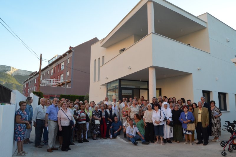 La iglesia de San Miguel amplía sus instalaciones con el nuevo centro parroquial y la casa del sacerdote  La iglesia de San Miguel amplía sus instalaciones con el nuevo centro parroquial y la casa del sacerdote