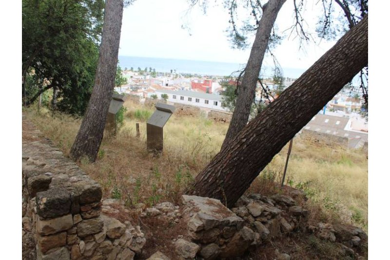 El Ayuntamiento de Dénia saca a licitación las obras de restauración de la Torre del Galliner y el Verger Baix del castillo El Ayuntamiento de Dénia saca a licitación las obras de restauración de la Torre del Galliner y el Verger Baix del castillo