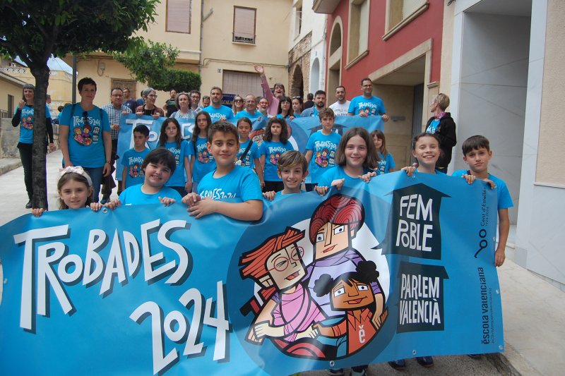 Vora 15.000 persones converteixen la Trobada d’Escoles de la Marina Alta a Pego en una festa reivindicativa dels col·legis de la comarca pel valencià Vora 15.000 persones converteixen la Trobada d’Escoles de la Marina Alta a Pego en una festa reivindicativa dels col·legis de la comarca pel valencià