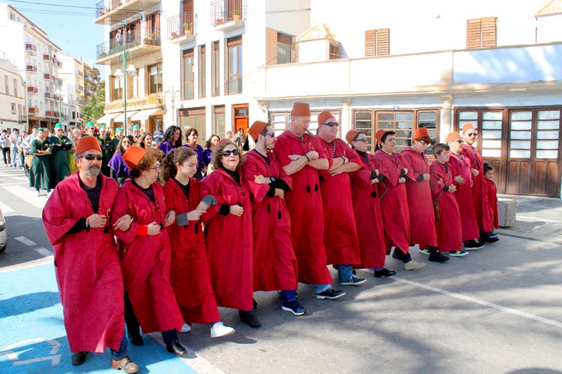 Fernando Piles y Virgina Castellano son los Capitanes 2018 de los Moros i Cristians Fernando Piles y Virgina Castellano son los Capitanes 2018 de los Moros i Cristians