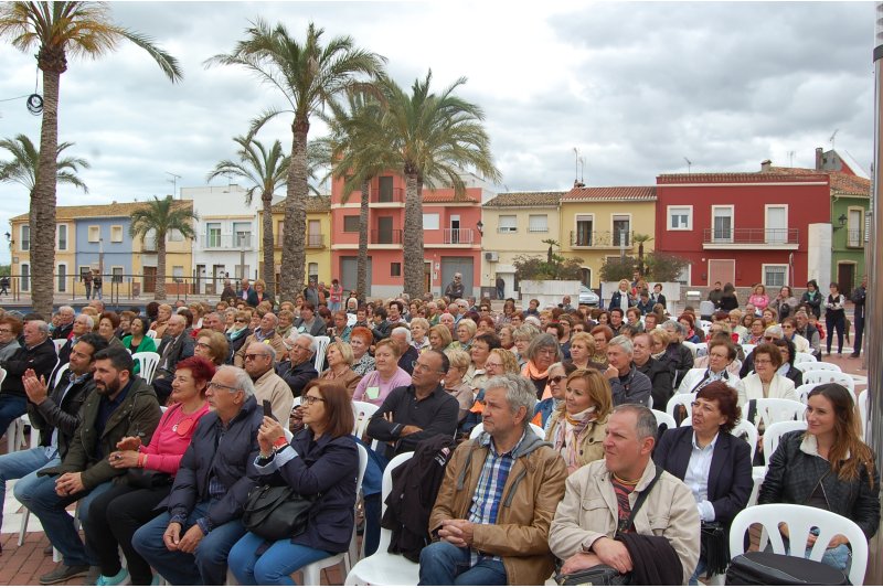 Més de tres-cents pensionistes participen en la Trobada de la Gent Gran a El Verger Més de tres-cents pensionistes participen en la Trobada de la Gent Gran a El Verger