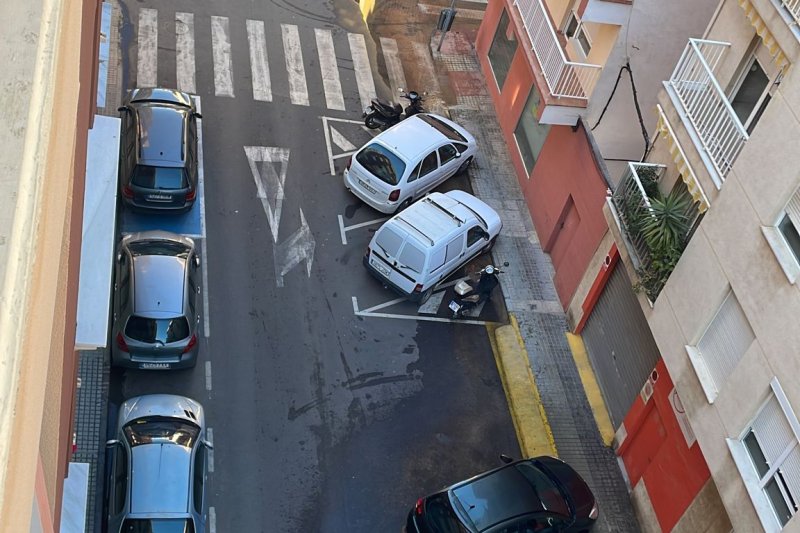 Se quedan sin agua tras la rotura accidental de una tubería Se quedan sin agua tras la rotura accidental de una tubería