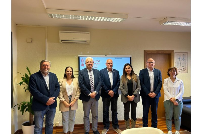 La Conselleria estudiará dar más dinero para el nuevo Raquel Payá y la ampliación del Maria Ibars La Conselleria estudiará dar más dinero para el nuevo Raquel Payá y la ampliación del Maria Ibars