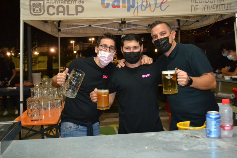 Una rubia alemana con acento español Una rubia alemana con acento español