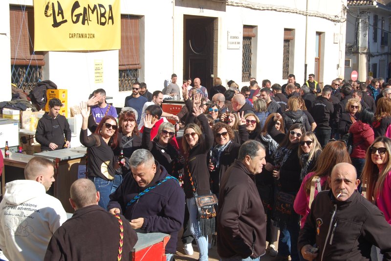 Desfilòdrom, tallers infantils participatius i audiovisual fan renàixer el mig any de Moros i Cristians de Pego Desfilòdrom, tallers infantils participatius i audiovisual fan renàixer el mig any de Moros i Cristians de Pego