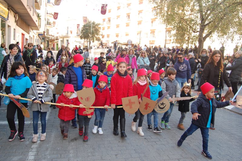 Desfilòdrom, tallers infantils participatius i audiovisual fan renàixer el mig any de Moros i Cristians de Pego Desfilòdrom, tallers infantils participatius i audiovisual fan renàixer el mig any de Moros i Cristians de Pego