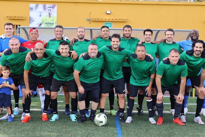 Revolución en la Liga Veteranos: Kamarka gana al Calpe, cae el Pedreguer y Javeahouses golea y se pone líder Revolución en la Liga Veteranos: Kamarka gana al Calpe, cae el Pedreguer y Javeahouses golea y se pone líder