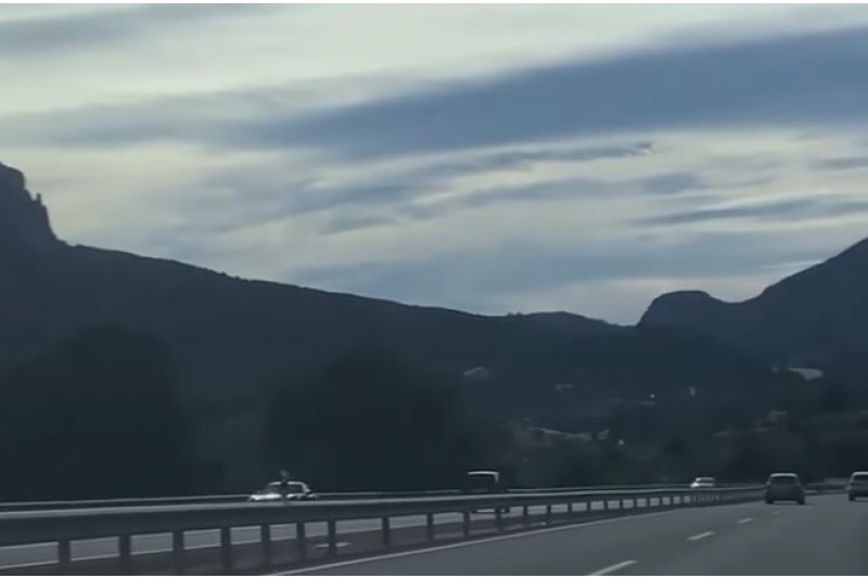 La Guardia Civil investiga a una conductora que circuló en sentido contrario por la AP-7 durante 31 kilómetros La Guardia Civil investiga a una conductora que circuló en sentido contrario por la AP-7 durante 31 kilómetros