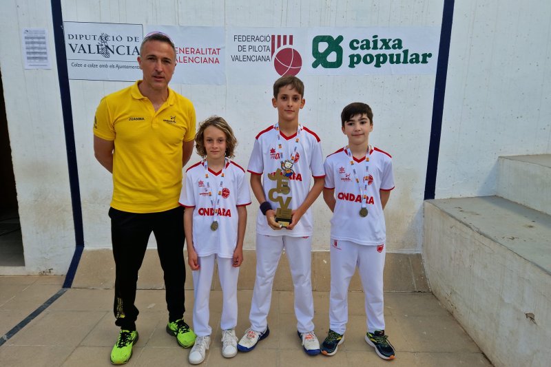 Alevines e infantiles de l’Escola Municipal d’Ondara sacan el pasaporte para las finales autonómicas de escala i corda  Alevines e infantiles de l’Escola Municipal d’Ondara sacan el pasaporte para las finales autonómicas de escala i corda