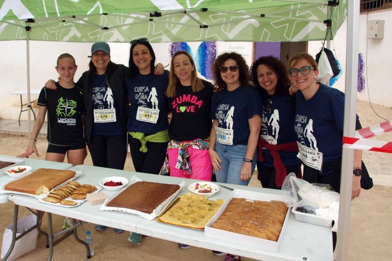 La Cursa de la Dona de Xàbia recauda 3.770 euros para el Tapis y la asociación Carena  La Cursa de la Dona de Xàbia recauda 3.770 euros para el Tapis y la asociación Carena