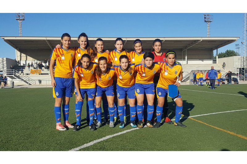 Fútbol: Las selecciones valencianas femeninas Sub 16 y Sub 18 entrenan en Dénia Fútbol: Las selecciones valencianas femeninas Sub 16 y Sub 18 entrenan en Dénia