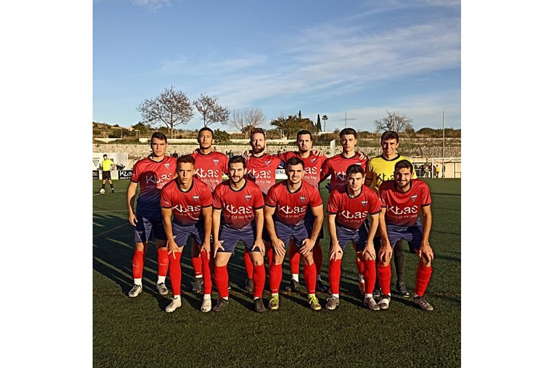 Primera Regional: El Pego y el Orba pinchan, y Gorgos y Pedreguer empatan en el derbi comarcal Primera Regional: El Pego y el Orba pinchan, y Gorgos y Pedreguer empatan en el derbi comarcal