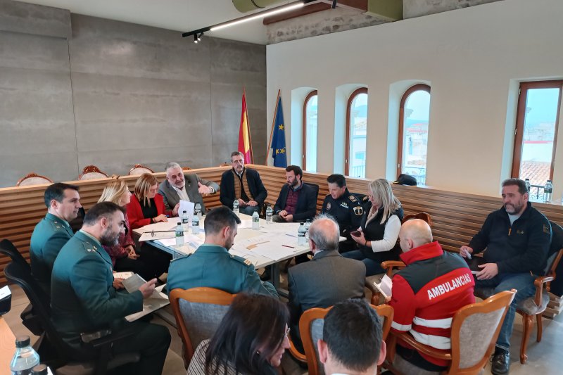 La Delegación del gobierno y el Ayuntamiento coordinan un dispositivo de seguridad para el Carnaval de Pego La Delegación del gobierno y el Ayuntamiento coordinan un dispositivo de seguridad para el Carnaval de Pego