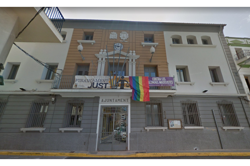 El personal del Ayuntamiento de Pedreguer se prepara para atender mejor a mujeres maltratadas  El personal del Ayuntamiento de Pedreguer se prepara para atender mejor a mujeres maltratadas