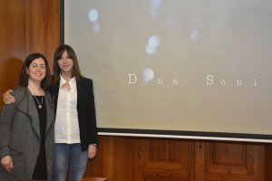 Un grupo de vecinas protagoniza un vídeo a favor de la igualdad en Xàbia