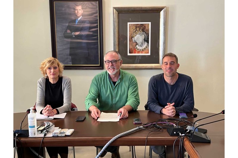 Compromís denuncia que la deuda del Govern Valencià pone en peligro el servicio de las casas de acogida para mujeres maltratadas Compromís denuncia que la deuda del Govern Valencià pone en peligro el servicio de las casas de acogida para mujeres maltratadas