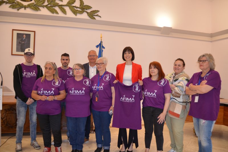 La ministra de Ciencia e Innovación destaca en Dénia la importancia de sumar más recursos a la investigación biosanitaria La ministra de Ciencia e Innovación destaca en Dénia la importancia de sumar más recursos a la investigación biosanitaria