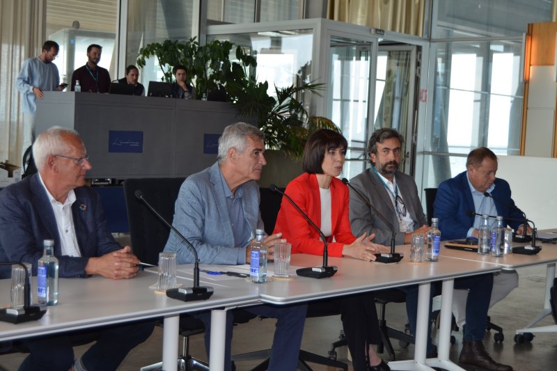 La ministra de Ciencia e Innovación destaca en Dénia la importancia de sumar más recursos a la investigación biosanitaria La ministra de Ciencia e Innovación destaca en Dénia la importancia de sumar más recursos a la investigación biosanitaria