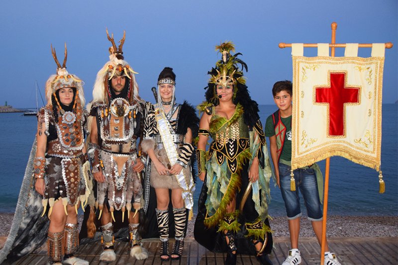 Xàbia: El bando cristiano reconquista la villa en la víspera de los desfiles de gala  Xàbia: El bando cristiano reconquista la villa en la víspera de los desfiles de gala