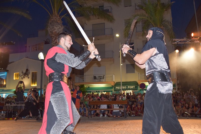 Xàbia: El bando cristiano reconquista la villa en la víspera de los desfiles de gala  Xàbia: El bando cristiano reconquista la villa en la víspera de los desfiles de gala