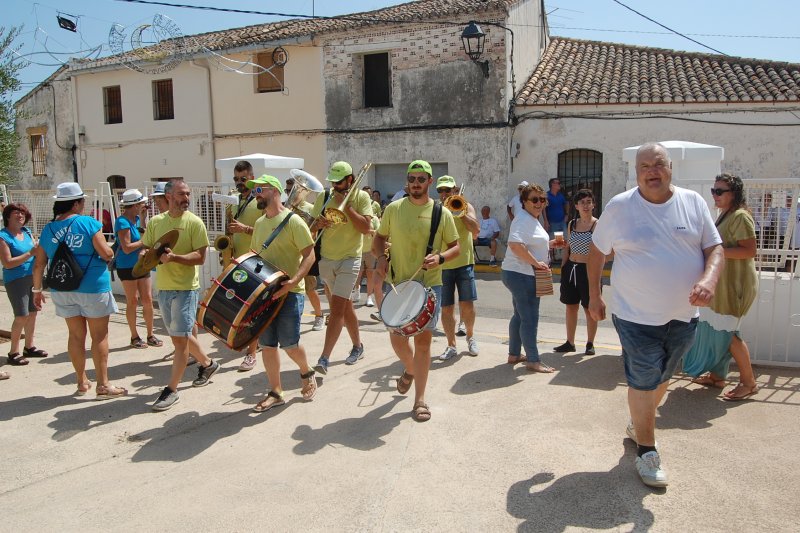 Les quintades agafen el protagonisme en l’inici de les festes d’Els Poblets Les quintades agafen el protagonisme en l’inici de les festes d’Els Poblets