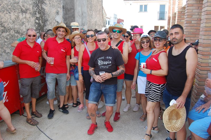 Les quintades agafen el protagonisme en l’inici de les festes d’Els Poblets Les quintades agafen el protagonisme en l’inici de les festes d’Els Poblets