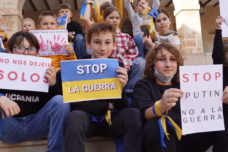 Dénia  condena  el ataque de Putin a Ucrania  Dénia  condena  el ataque de Putin a Ucrania