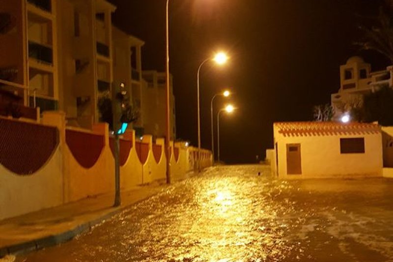 El temporal deja tras de si derribos y destrozos El temporal deja tras de si derribos y destrozos