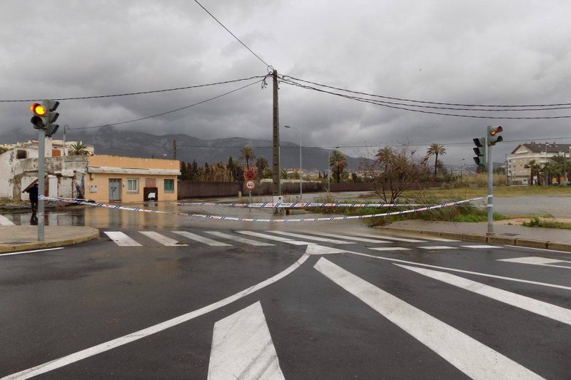 El temporal deja tras de si derribos y destrozos El temporal deja tras de si derribos y destrozos