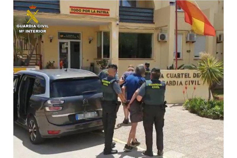 La Guardia Civil evita la ocupación de una vivienda en Xàbia  La Guardia Civil evita la ocupación de una vivienda en Xàbia