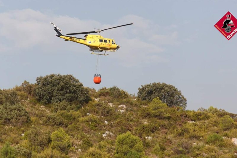El incendio de la Vall de Gallinera ha calcinado 180 hectáreas  El incendio de la Vall de Gallinera ha calcinado 180 hectáreas