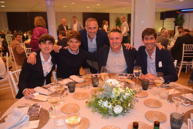 El PP se presenta como “el gobierno del cambio que dará a Dénia lo que se merece” El PP se presenta como “el gobierno del cambio que dará a Dénia lo que se merece”