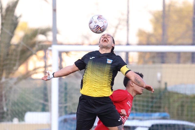Tercera FFCV: El empate a dos ante el Fundación Benidorm deja a medias la fiesta del fútbol en Benitatxell Tercera FFCV: El empate a dos ante el Fundación Benidorm deja a medias la fiesta del fútbol en Benitatxell
