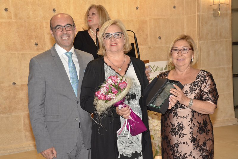 La gala de la hostelerÃa de Xàbia reconoce la profesionalidad y la dedicación de las mujeres del sector La gala de la hostelerÃa de Xàbia reconoce la profesionalidad y la dedicación de las mujeres del sector