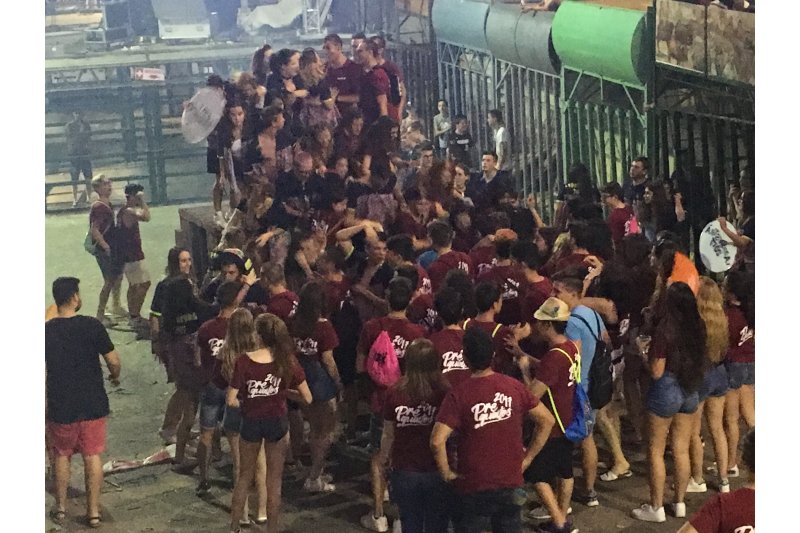 Les Quintades 2017 i 2018 escenifiquen el relleu en un gran fi de Festes de Pedreguer Les Quintades 2017 i 2018 escenifiquen el relleu en un gran fi de Festes de Pedreguer