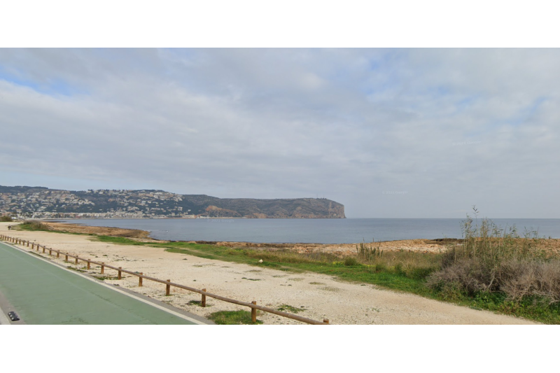 Vigilancia especial esta noche en Xàbia para evitar hogueras en las playas Vigilancia especial esta noche en Xàbia para evitar hogueras en las playas
