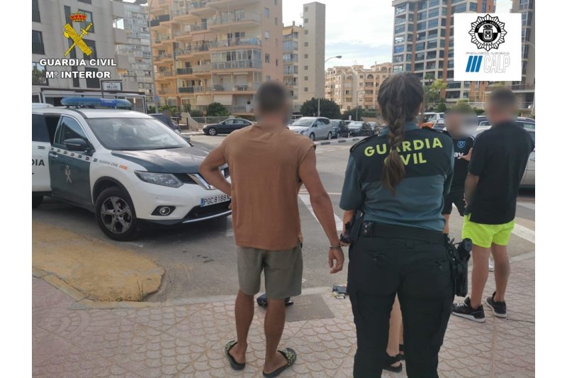 Detienen a los autores de una riña tumultuaria con armas blancas en Calp Detienen a los autores de una riña tumultuaria con armas blancas en Calp