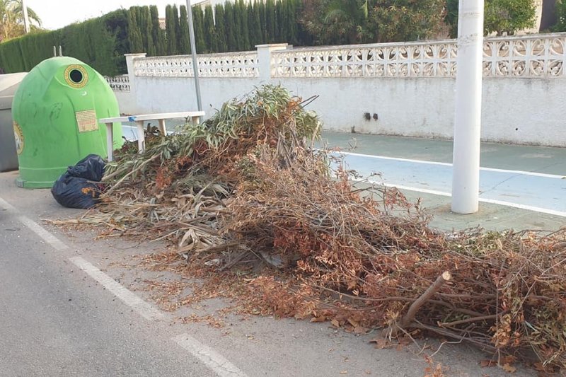 La Policía Local de Calp interpone cuatro denuncias por vertidos ilegales de poda La Policía Local de Calp interpone cuatro denuncias por vertidos ilegales de poda