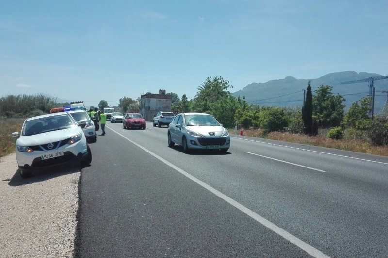 Dos ciclistas de Xàbia mueren al ser arrollados por una conductora en Oliva  Dos ciclistas de Xàbia mueren al ser arrollados por una conductora en Oliva