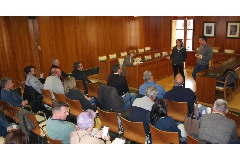 Cumbre en Xàbia contra la plaga de jabalíes en la comarca  Cumbre en Xàbia contra la plaga de jabalíes en la comarca